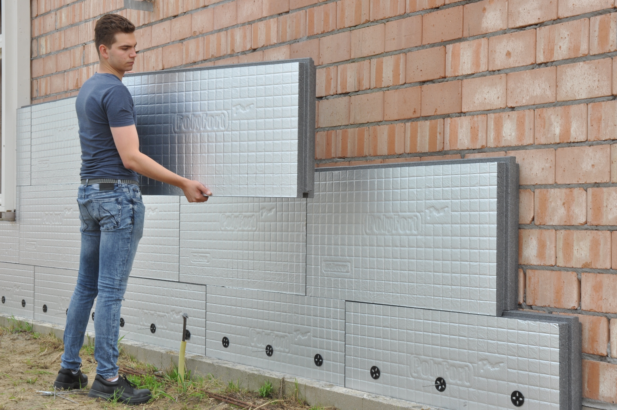 BEWI IsoBouw: PolyFortPro spouwisolatie