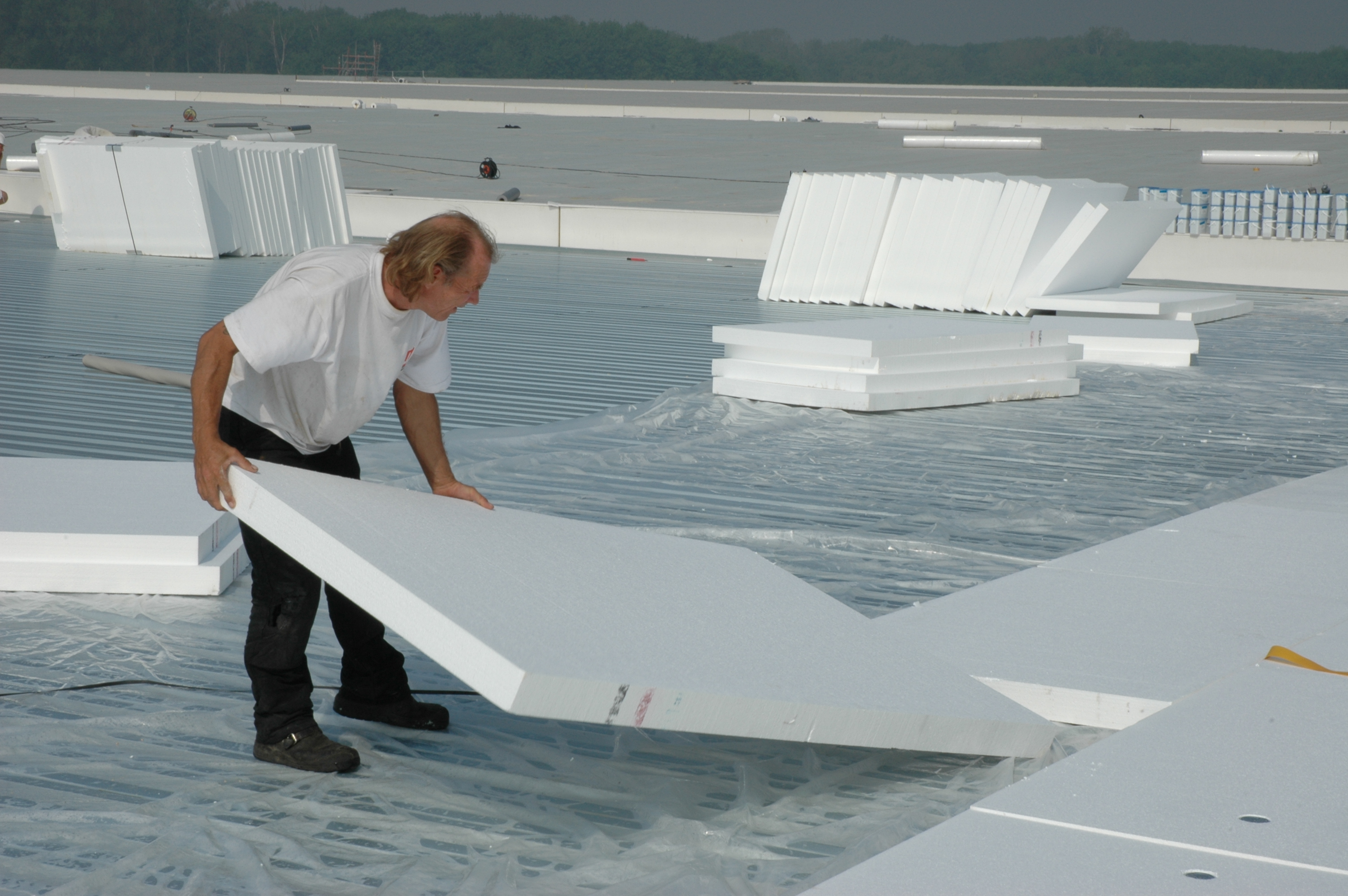 BEWI IsoBouw: PolyTop plat dak isolatie