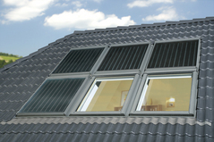 Zonnecollectoren van FAKRO zorgen voor een besparing tot wel 70% op uw energiekosten.