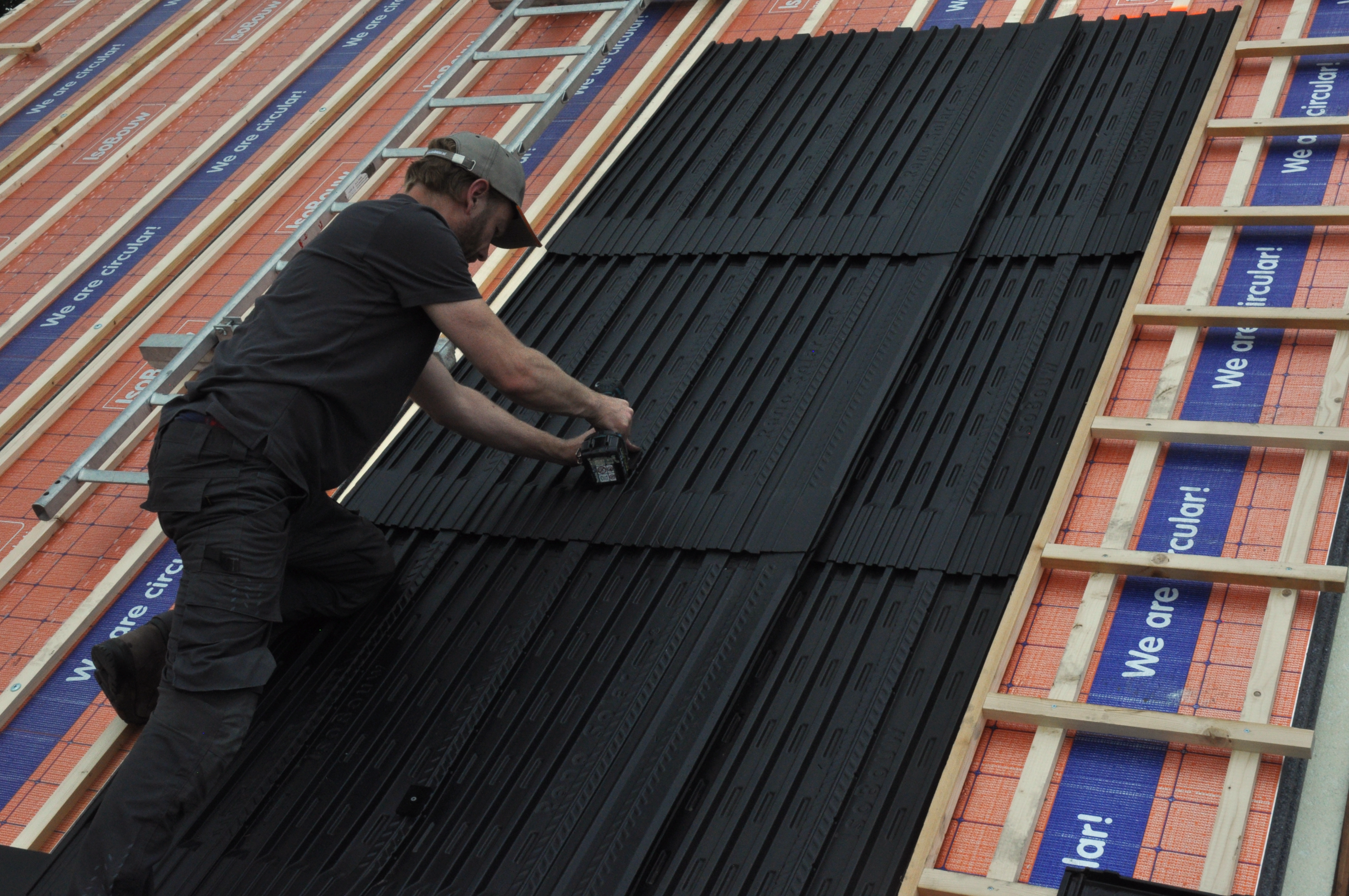 BEWI IsoBouw: SlimFix RenoTwin Solar na-isolatie